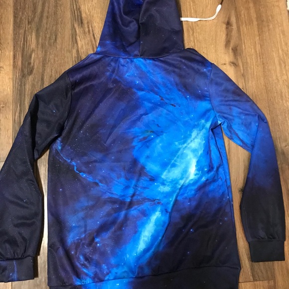 Unique Hoodie. Large. - Picture 2 of 2